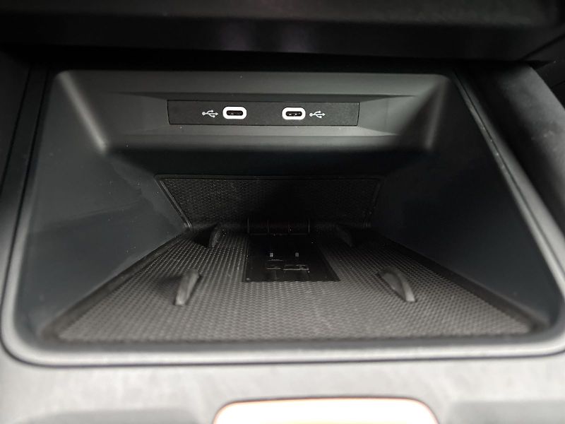 Cupra Leon (2026) SP 2.0 TSI 4WD DSG VZ - fotka 23 z 36