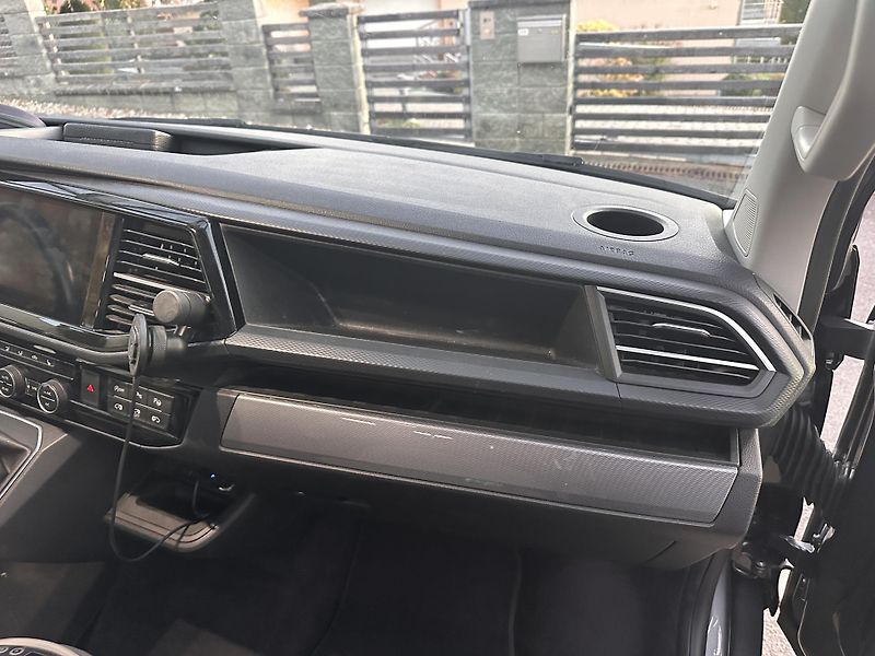 Volkswagen Multivan (2022) - fotka 9 z 21