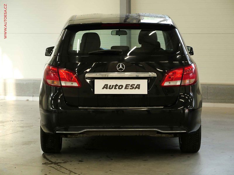 Mercedes-Benz Třídy B (2016) 1.5i, ČR, AC, temp - fotka 5 z 20