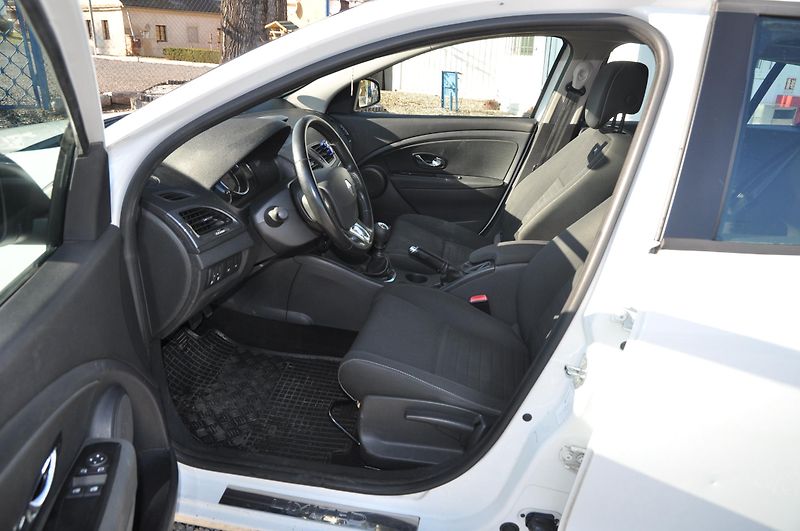 Renault Mégane 1.2TCe 85kW KOMBI - fotka 6 z 16