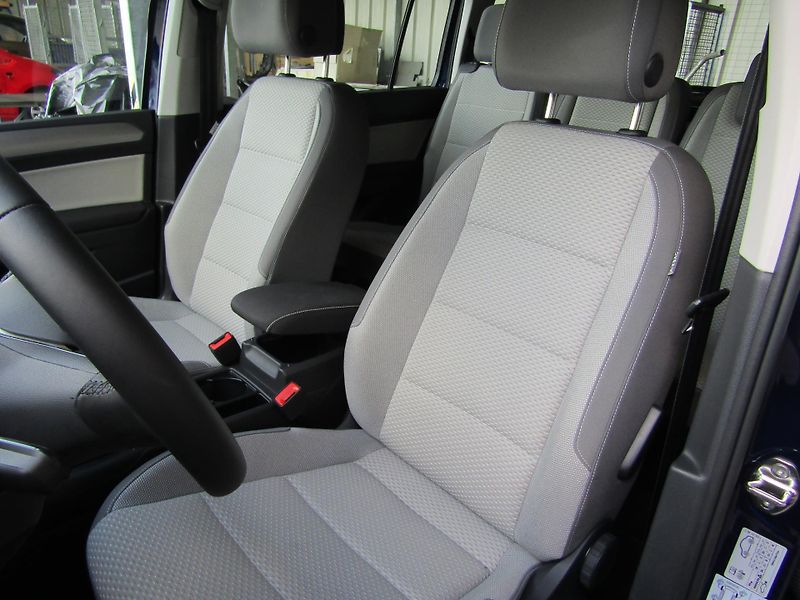 Volkswagen Touran (2024) Comfortline 1,5 TSI 110KW 7MÍS - fotka 19 z 30