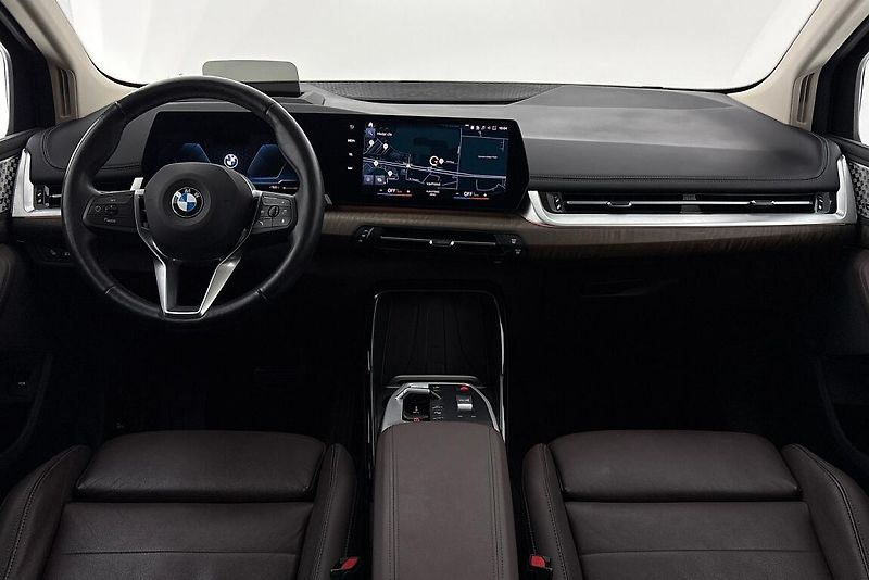 BMW Řada 2 řady 2 | 223d xDrive - fotka 15 z 23