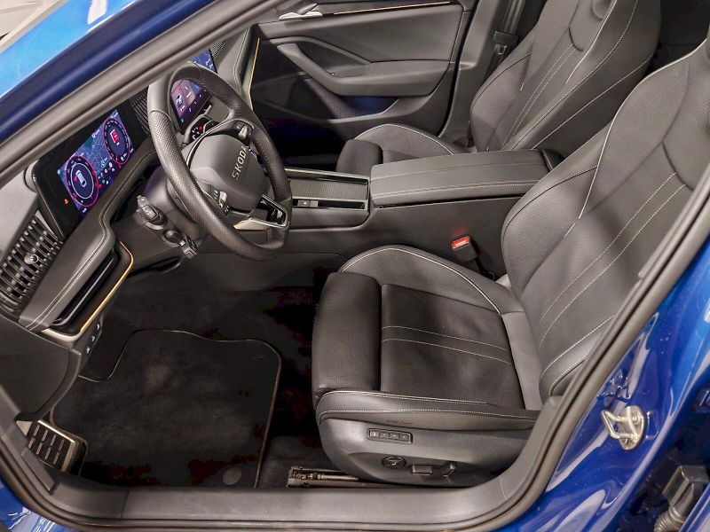 Škoda Superb (2025) Combi 2.0 TSI 195 kW DSG 4x4 S - fotka 25 z 36