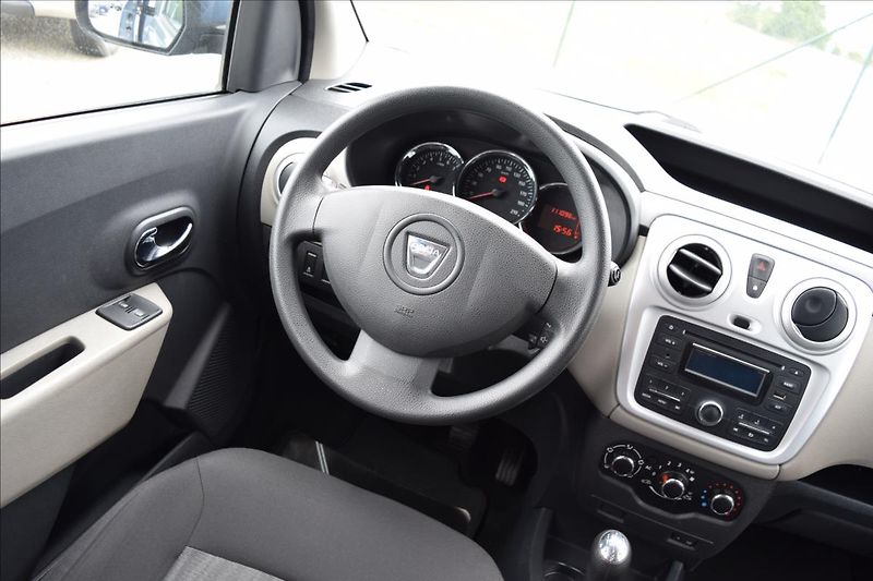 Dacia Dokker 1,2 i 85KW NÍZKÉ KM PO SERVISE - fotka 30 z 47