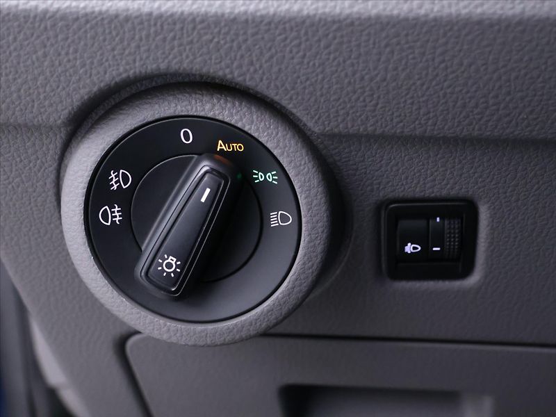 Volkswagen Transporter 2,0 TDI 110kW DSG Klima Tažné - fotka 12 z 26