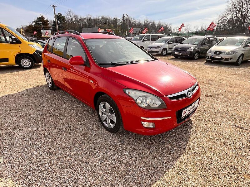Hyundai i30 1.6CRDI 66kw - fotka 7 z 31