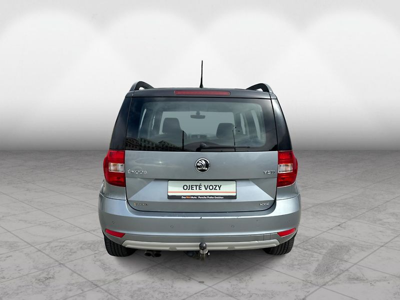 Škoda Yeti 2,0 TDI AMBITION FRESH 4x4 - fotka 5 z 18