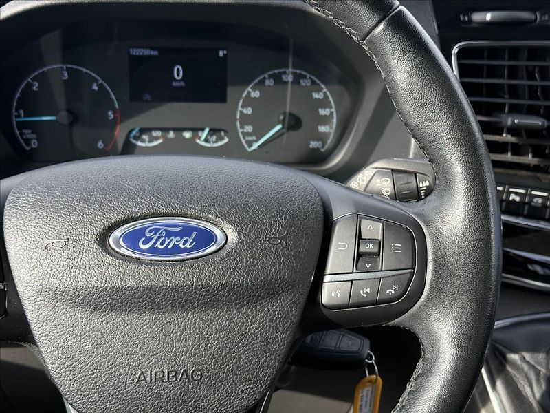 Ford Tourneo Custom 2,0 EcoBlue 136kW TitaniumX L1 - fotka 19 z 22