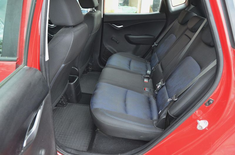Hyundai ix20 (2013) 1.4i 66kW / ČR / 1.MAJITEL - fotka 13 z 30