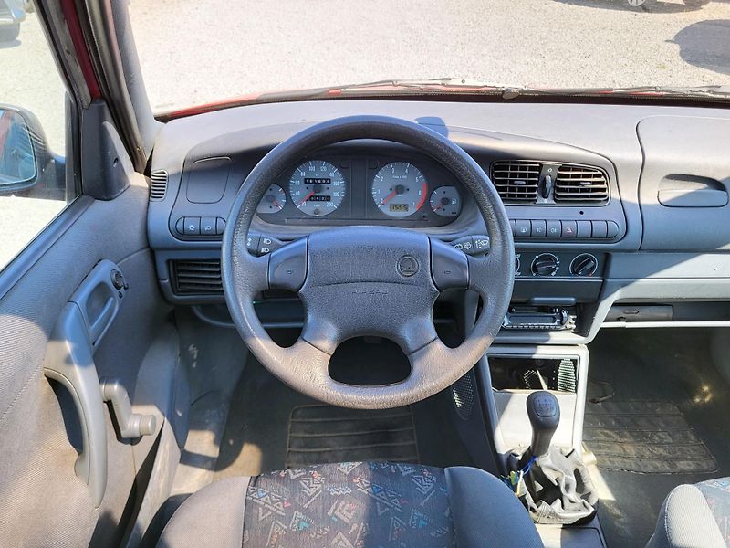 Škoda Felicia Combi LX 1.6 MPI 55kW - fotka 9 z 28