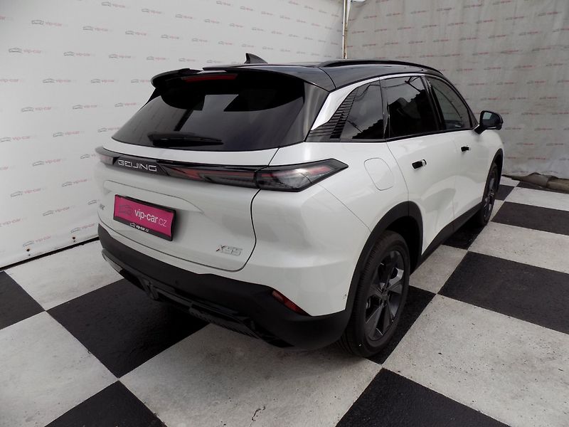 BAIC X5 (2025) 1.5T/AT/Pixel-Led/PANO/DPH/ - fotka 7 z 38