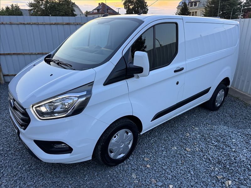 Ford Transit Custom 2,0 TDCi L1H1 DPH 1.maj ČR - fotka 5 z 50