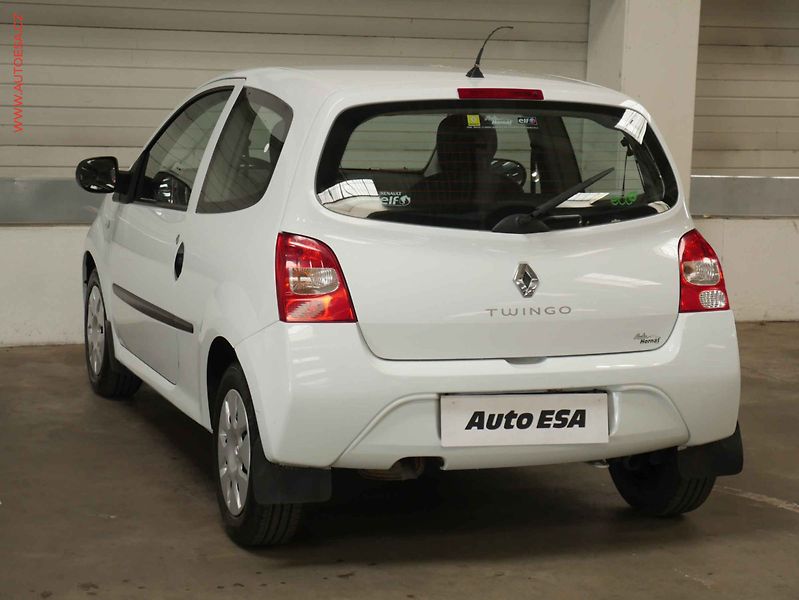 Renault Twingo (2011) 1.1i, 1.maj,ČR - fotka 4 z 14