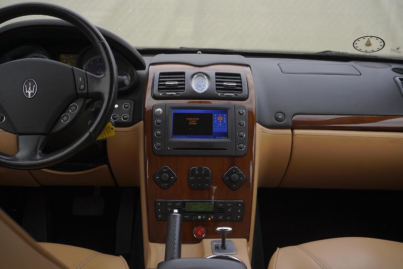 Maserati Quattroporte (2007) 4.2i 295 kW AUTOMAT - fotka 37 z 46