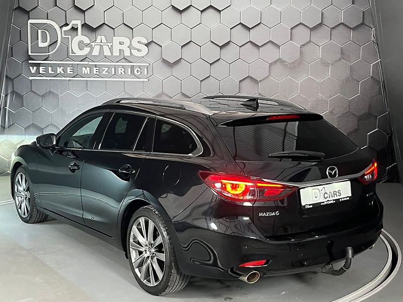 Mazda 6 2,5i SKYACTIV-G  Sports-Line - fotka 2 z 48