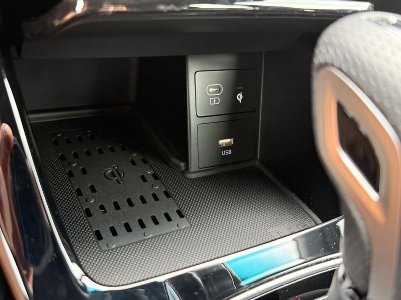 Hyundai i30 1.5 T-GDI MHEV DCT N-Line - fotka 22 z 29