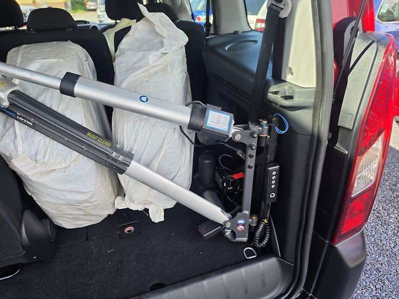 Citroën Berlingo 1.6 HDI 7MIST TZ  - fotka 7 z 27
