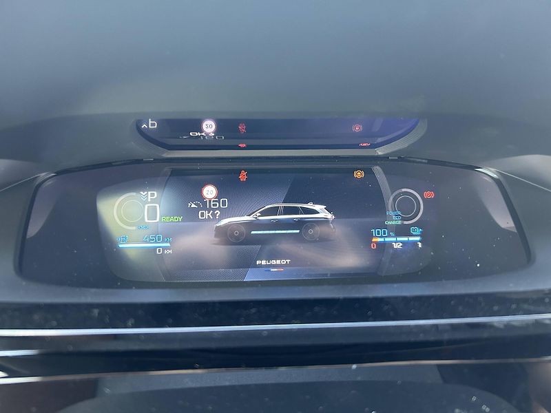 Peugeot 308 (2026) GT Elektromotor 115 kW Baterie - fotka 17 z 28