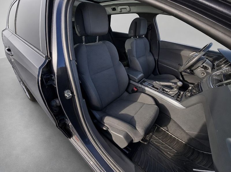 Peugeot 508 (2011) 1.6 HDi - fotka 21 z 23