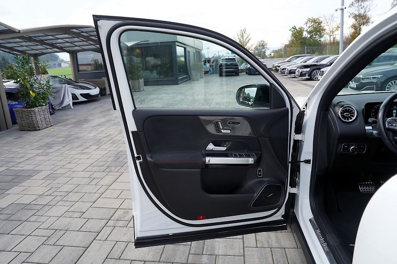 Mercedes-Benz GLB 250i 4Matic/AMG/AT/225 PS/Led - fotka 19 z 42