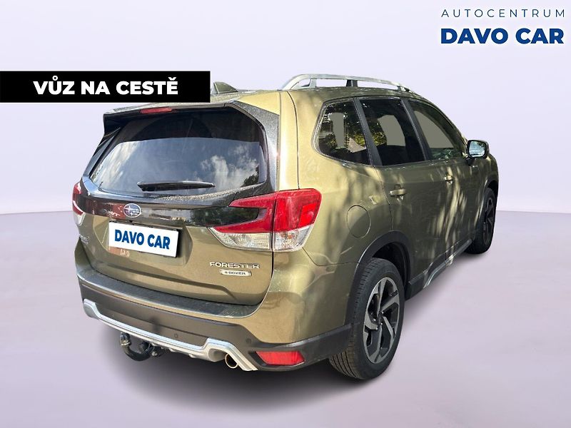 Subaru Forester 2,0 e-Boxer 110kW Executive CZ - fotka 5 z 43