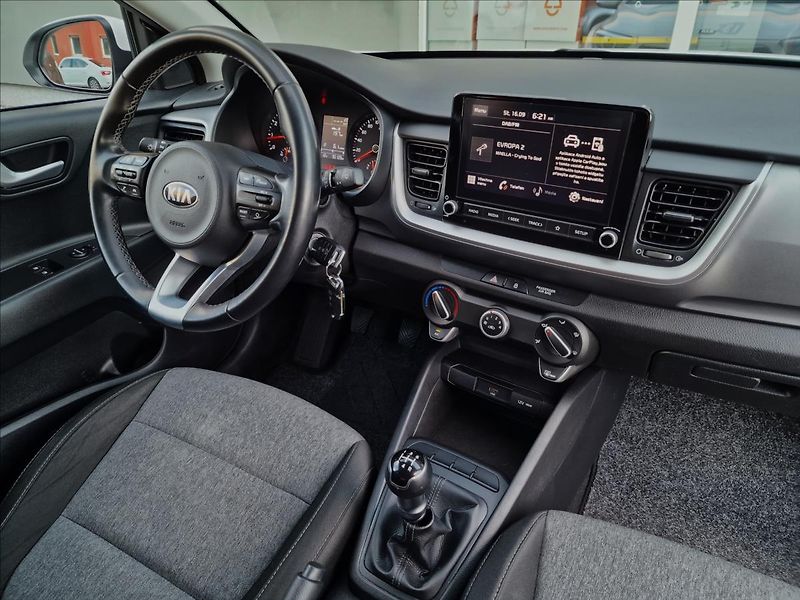 Kia Stonic 1.2 DPI 62kW Comfort,ČR,1.Maj - fotka 36 z 47