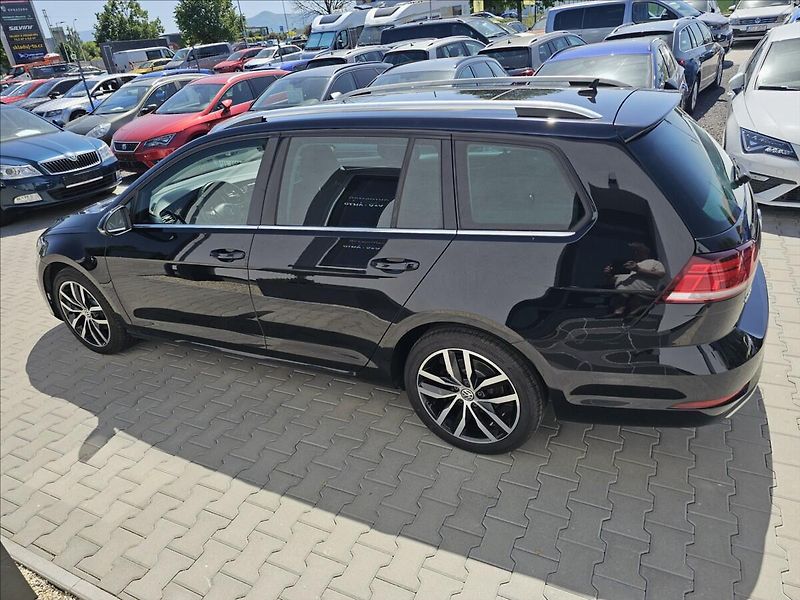 Volkswagen Golf 1,4TSi 110KW DSG Highline - fotka 9 z 50