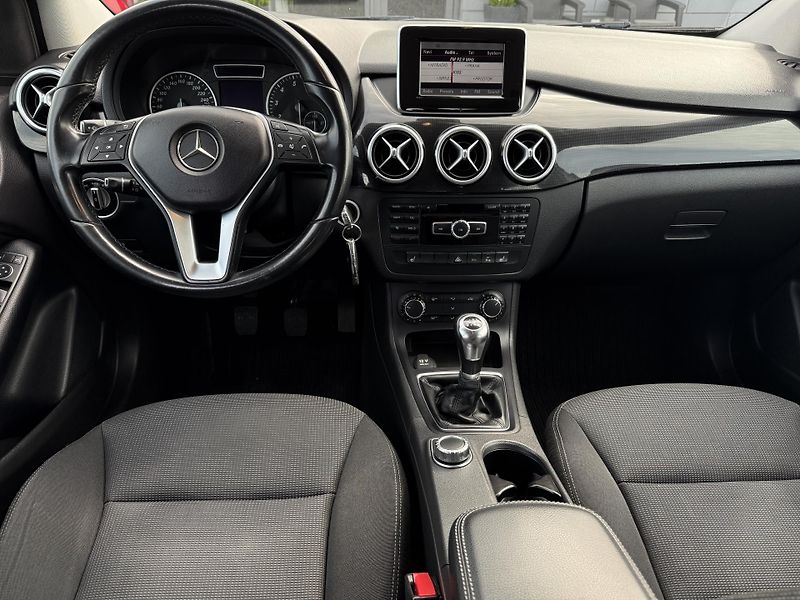 Mercedes-Benz Třídy B B180 1.6 90kW ČR - fotka 11 z 18