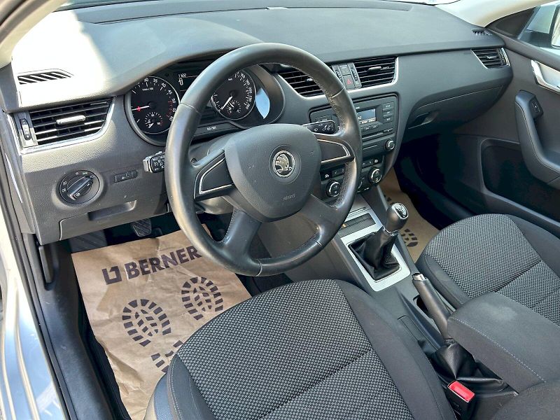 Škoda Octavia (2013) Ambition Plus 1.6 TDI 77 kW - fotka 14 z 24