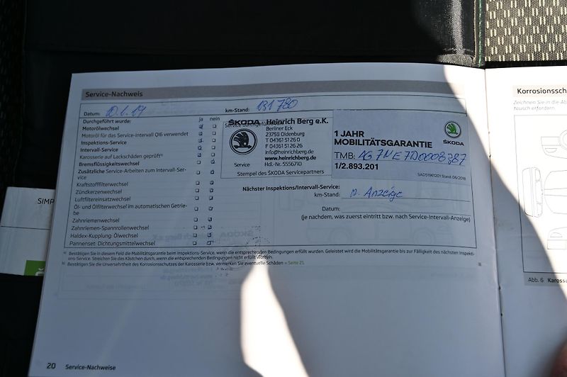 Škoda Octavia 1.6TDI 77KW Ambition rezervace - fotka 44 z 49