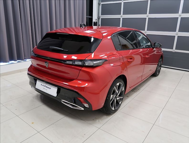 Peugeot 308 1,2 ALLURE PureTech 130 AUT - fotka 4 z 29