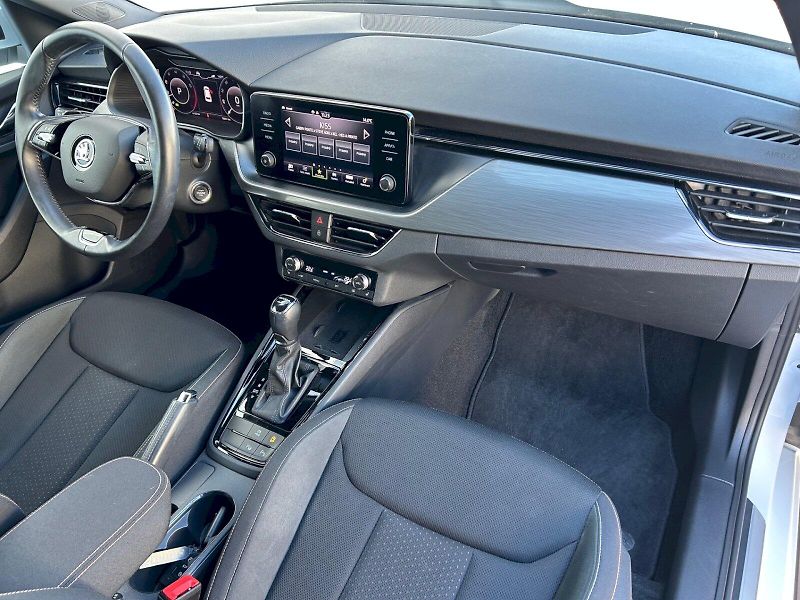 Škoda Kamiq (2020) Scoutline 1.5 TSI 110 kW DSG - fotka 15 z 33