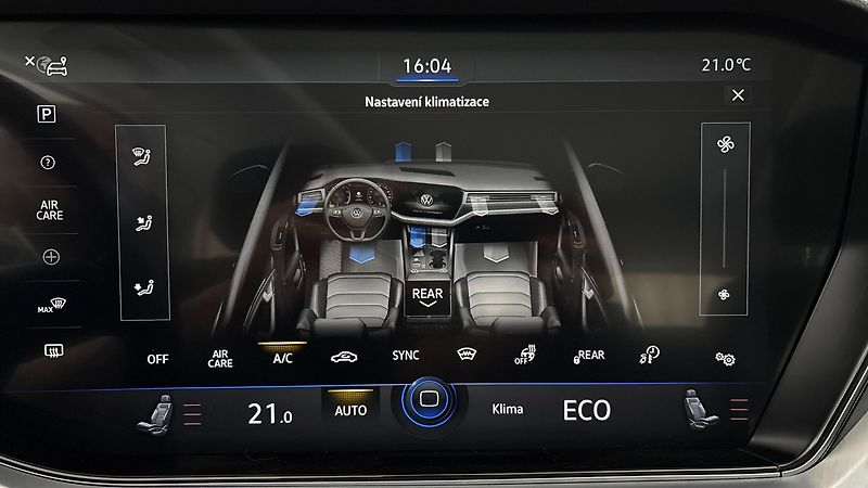 Volkswagen Touareg 3.0 TSI PHEV Tiptronic Eleganc - fotka 26 z 33