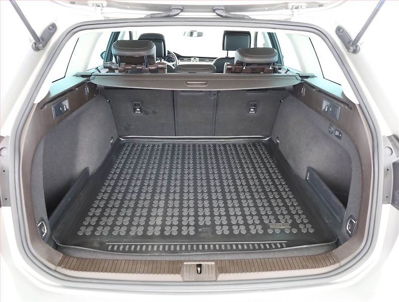 Volkswagen Passat (2015) Comfortline 2.0 TDI, 4X4 - fotka 19 z 20