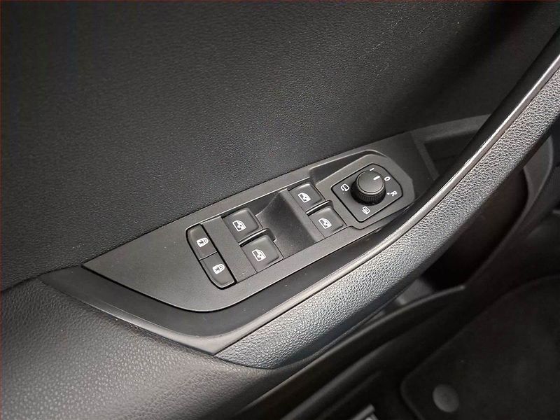 Škoda Karoq (2020) 2.0 TDI - fotka 17 z 19