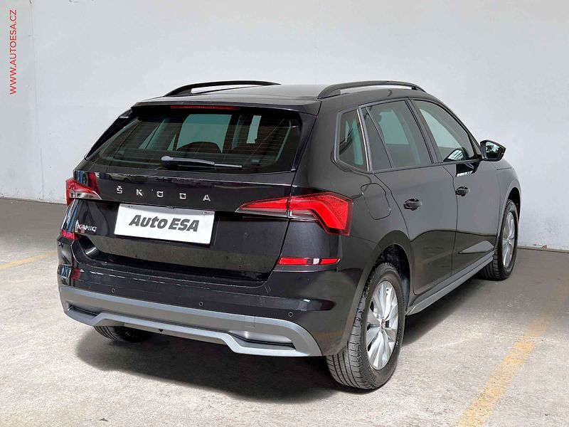 Škoda Kamiq (2020) 1.0 TSi, Style, navi, panor - fotka 4 z 16
