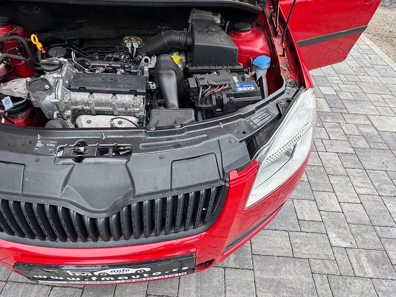 Škoda Roomster (2009) 1.2 HTP - fotka 27 z 28