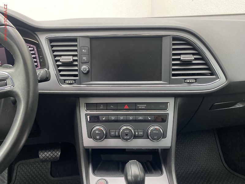 Seat Leon (2020) 2.0 TDi, Xcellence, DSG, LED - fotka 12 z 20