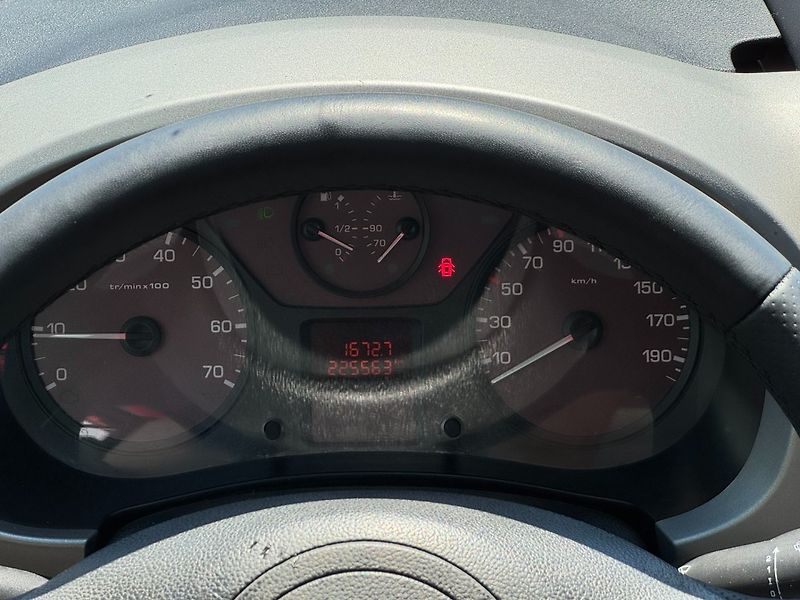 Citroën Berlingo (2009) 1,6 HDI 80Kw - fotka 17 z 26