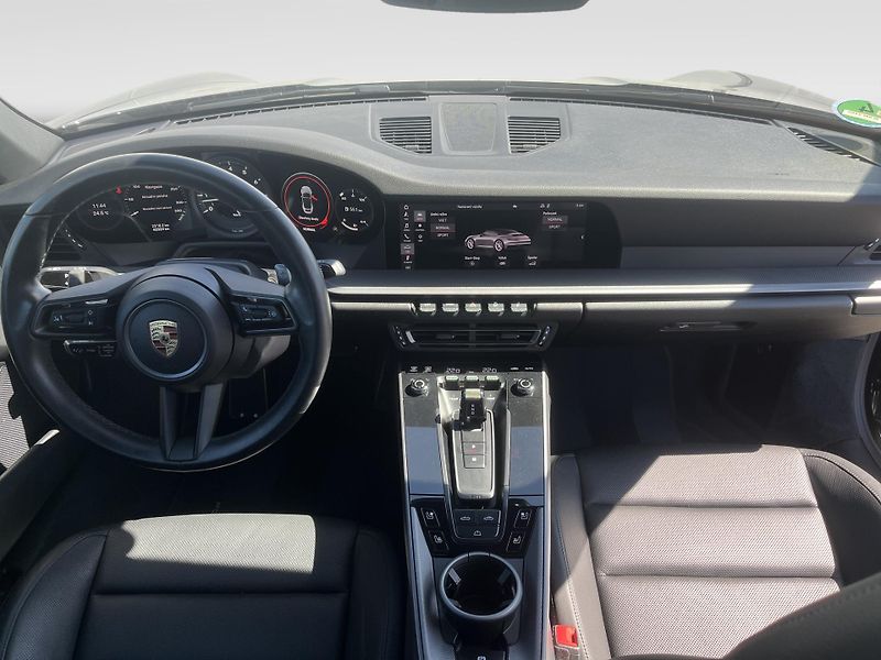 Porsche 911 (2020) Carrera - fotka 20 z 25
