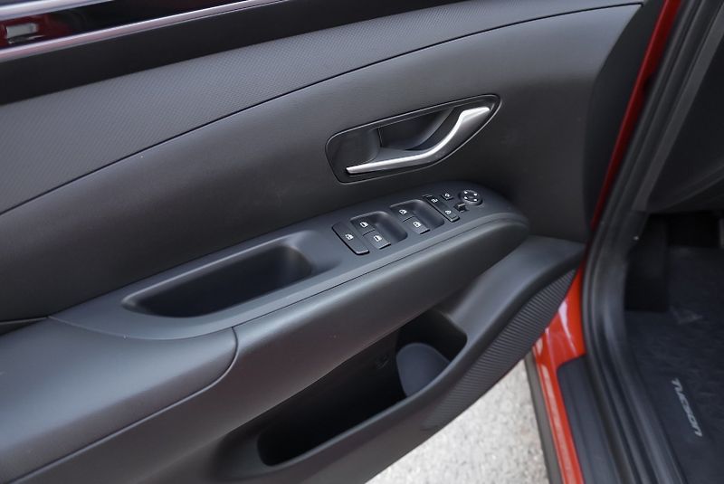 Hyundai Tucson 1.6 T-GDi 110Kw ČR Záruka - fotka 14 z 23