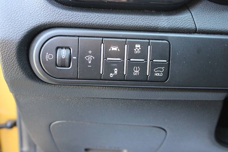 Kia XCeed (2020) 1.6 T-GDI 150kW automat LED - fotka 11 z 32