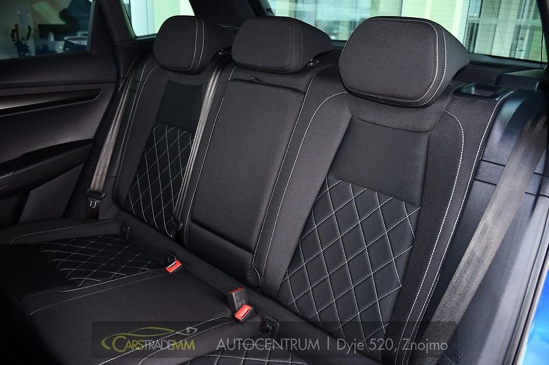 Škoda Karoq 2.0TDi SPORTLINE ACC  - fotka 14 z 51