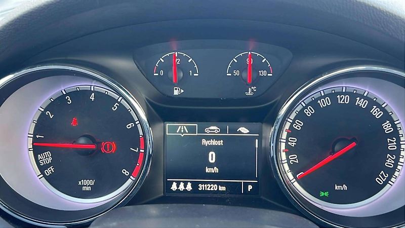Opel Astra K 1.4 TURBO  Sports Tourer Fle - fotka 19 z 44