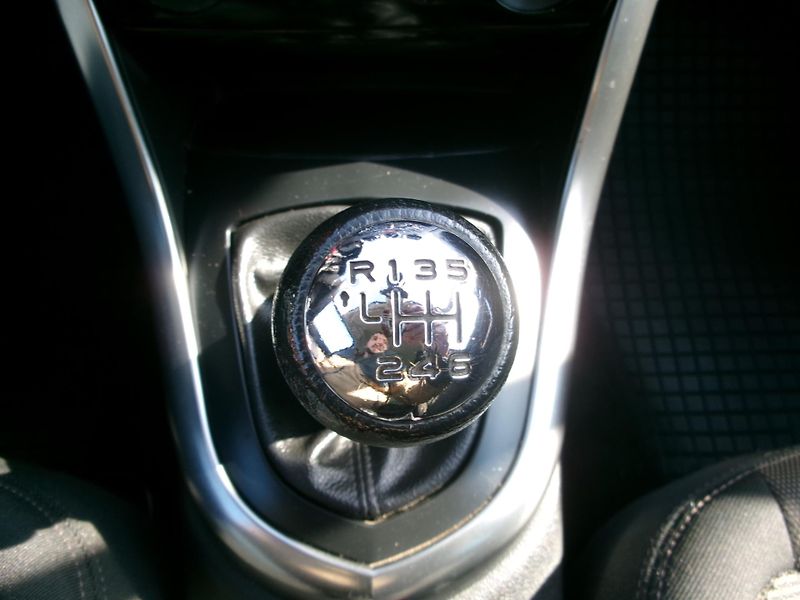 Peugeot 308 (2013) SW 2,0HDI NAVI AC BT TEMP - fotka 20 z 28