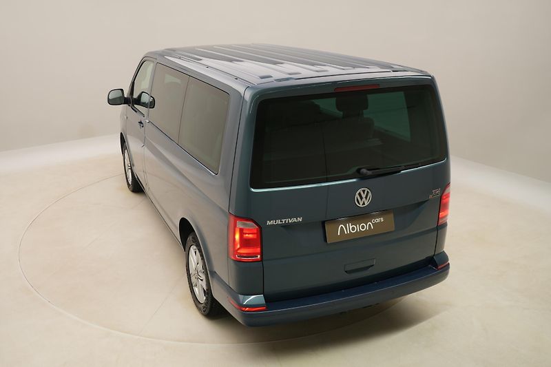 Volkswagen Multivan 2.0TDI 170kW 4MOTION DSG 7míst - fotka 17 z 34