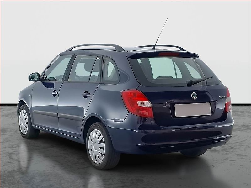 Škoda Fabia (2011) 1.6 TDI, po STK, jezdí výborně - fotka 4 z 13