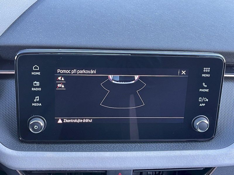 Škoda Scala (2024) Top Selection 1.0 TSI 85kW DSG - fotka 15 z 33