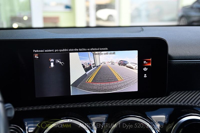 Mercedes-Benz CLA 200d LED A/T NAVI KAMERA - fotka 31 z 54