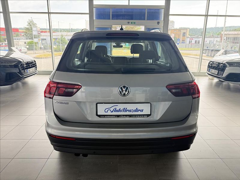 Volkswagen Tiguan 1,4   TSI,SERVISKA,1.MAJITEL - fotka 5 z 26